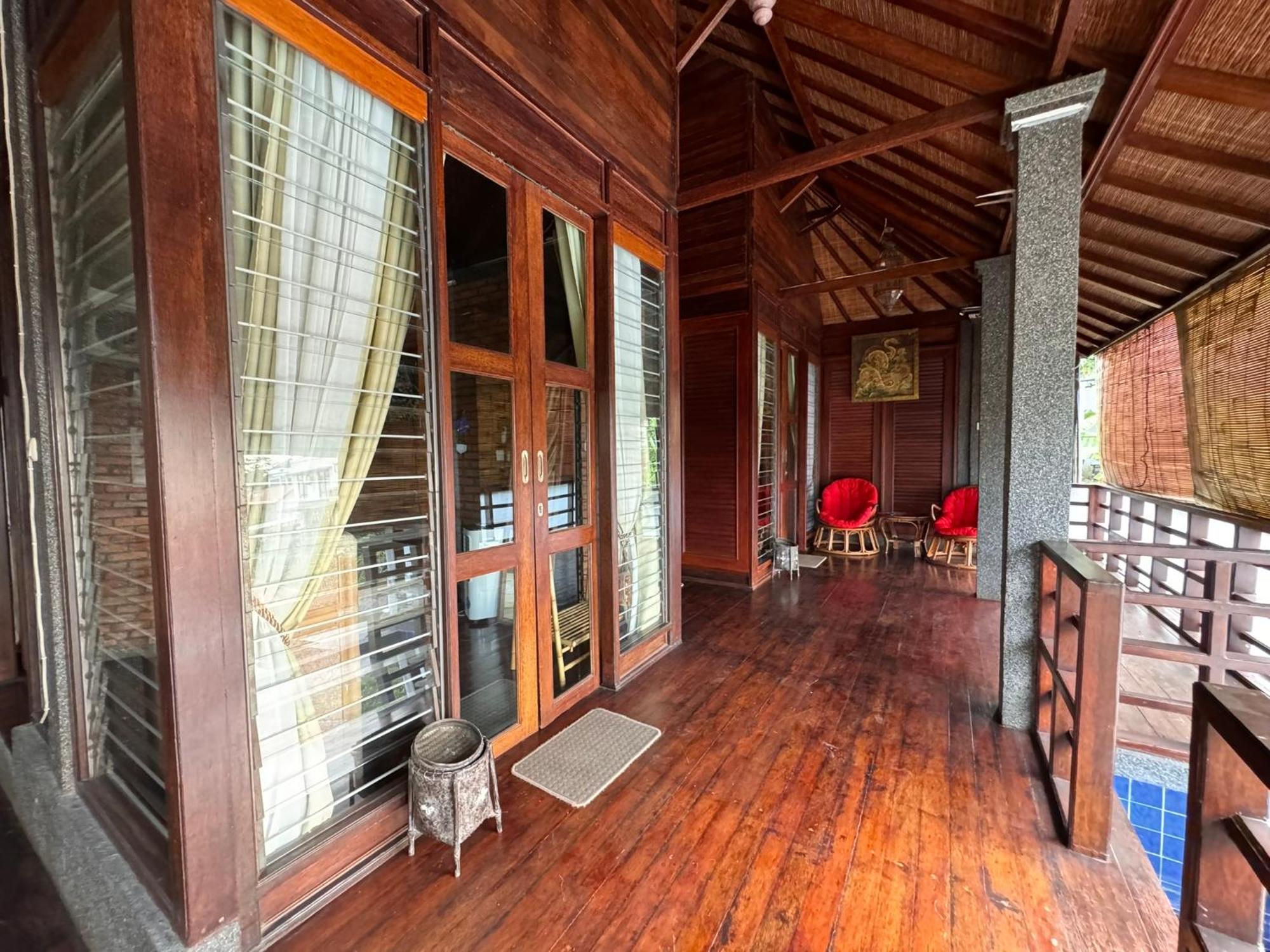 Giri Hill Homestay Nusa Dua  Exterior photo